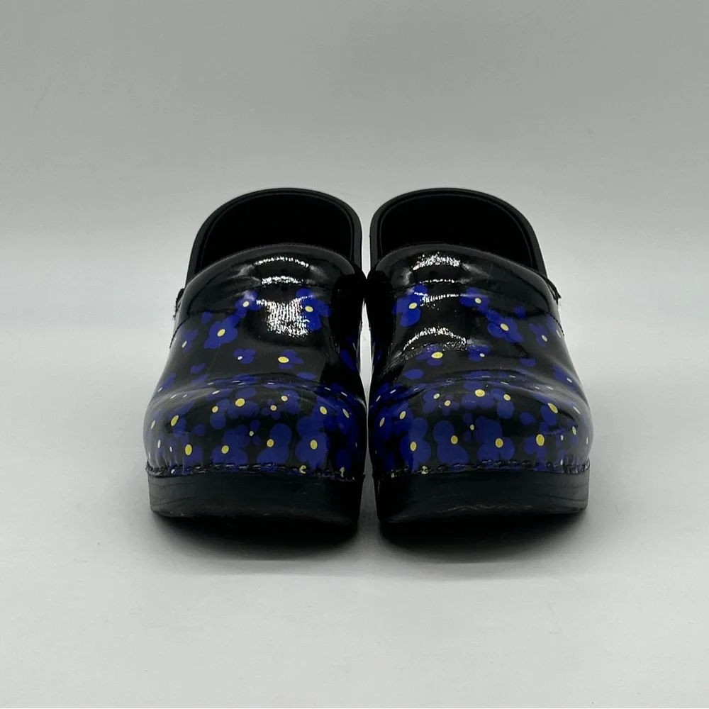 Dansko Professional Black and Blue Clogs. Size 8 - Picture 2 of 9